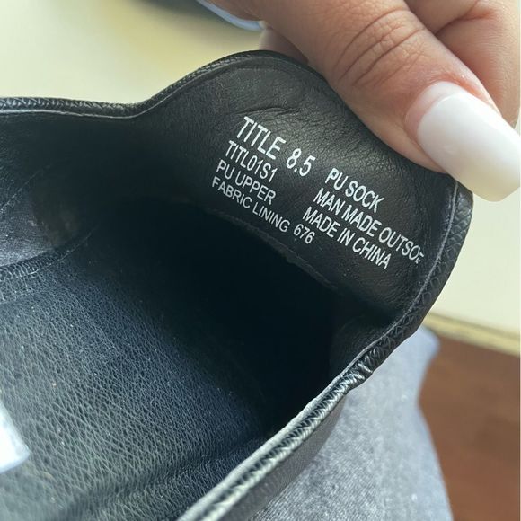 Steve Madden Black Pointed Toe PU SOCK Mules - Picture 4 of 5